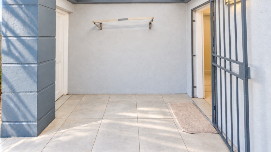 3 Bedroom Property for Sale in WestLake Country Safari Estate North West